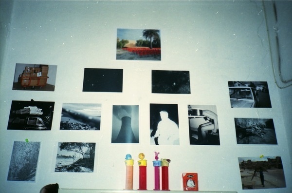 Random Vienna | Triangular Love. #pez #wim #wenders #photography #wall #energy #love