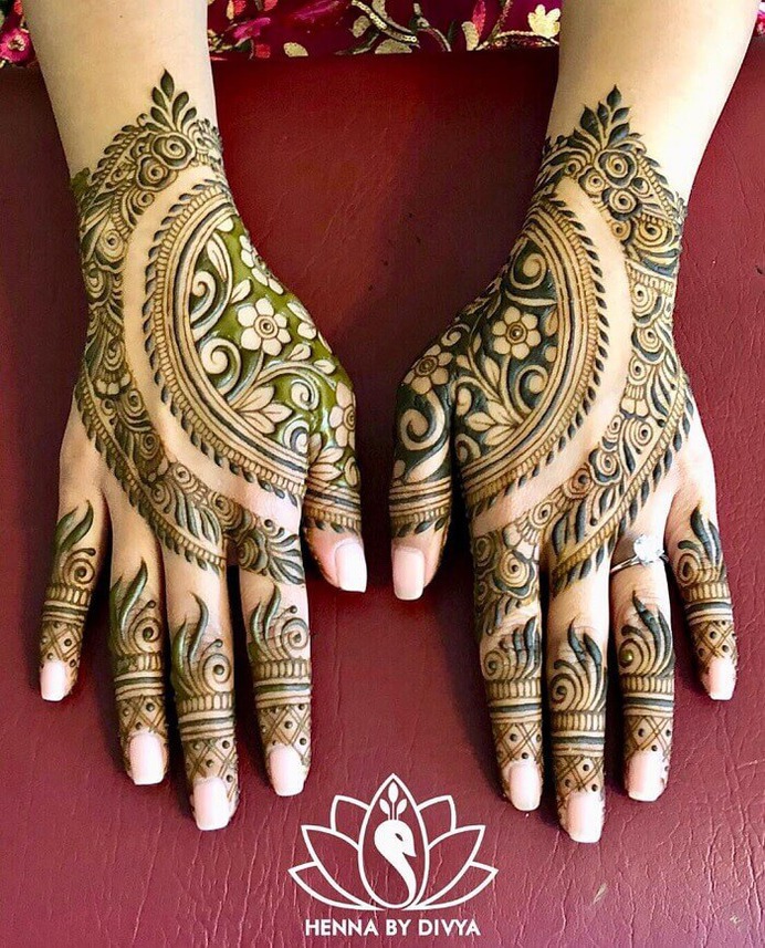 Full Circle Mehndi Design