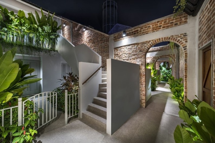 Google Custom Search Luxurious suites in George Town