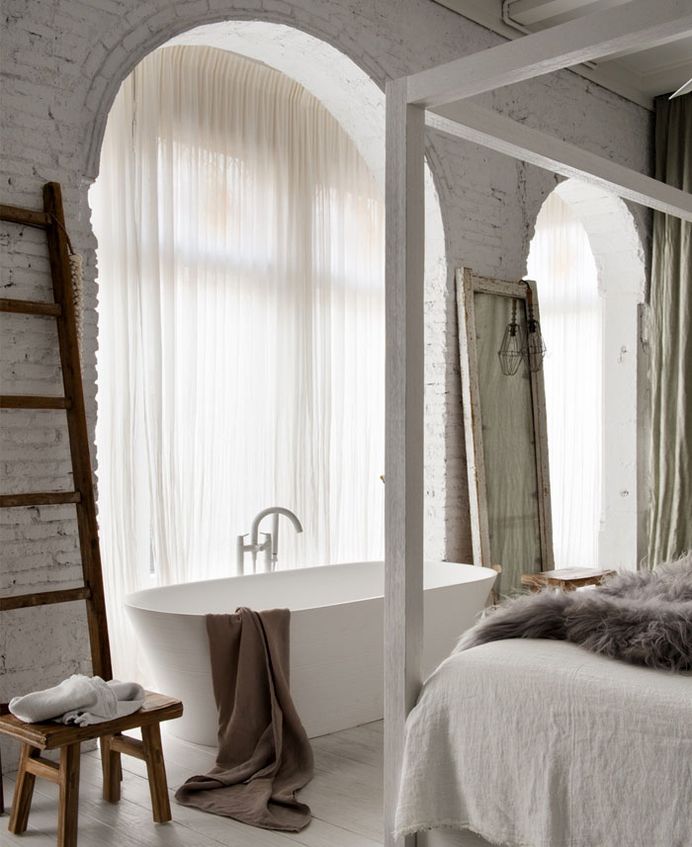 Marta Castellano Restored an old Home in Barcelona