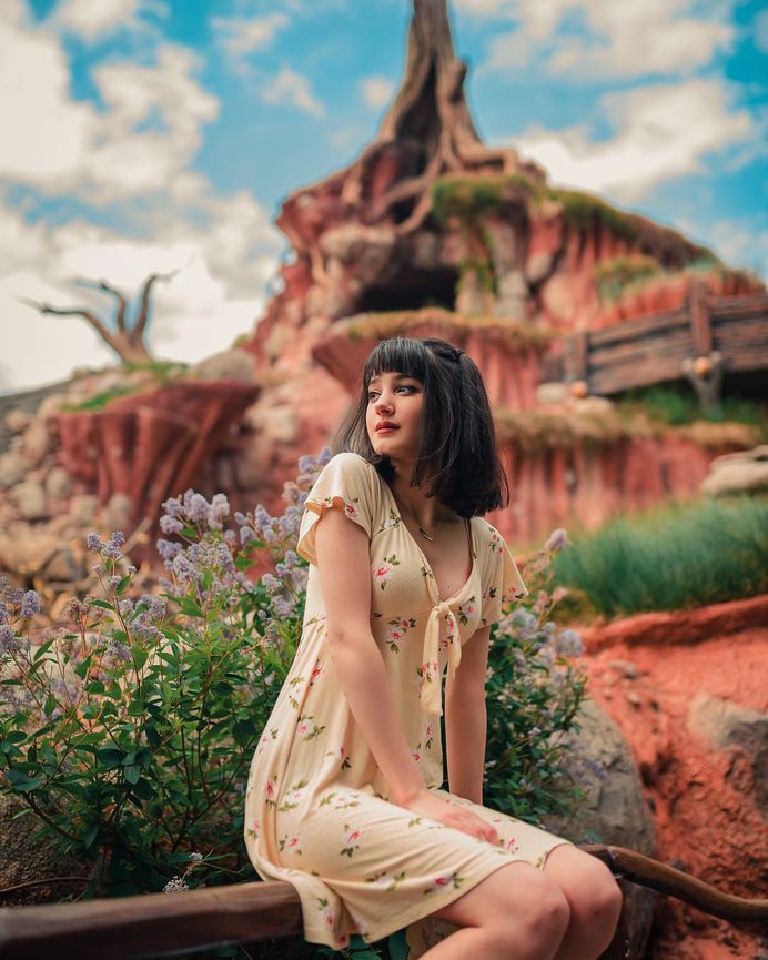 Marvelous Female Lifestyle Portrait Photography by Tom Dewh