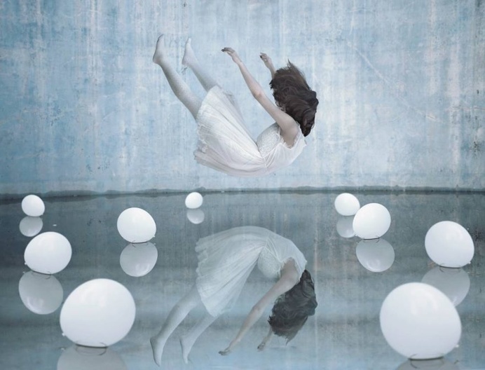 Conceptual and Fine Art Photography by Elnaz Abedi