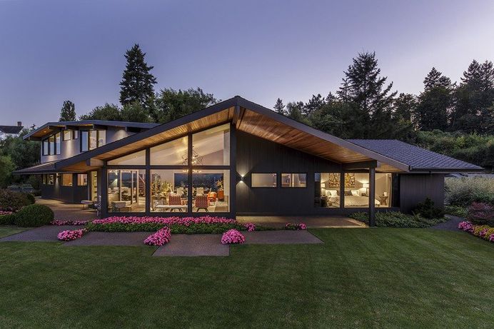 Myrtle House: 1957 Mid-Century House Remodeled by Giulietti Schouten Architects 11
