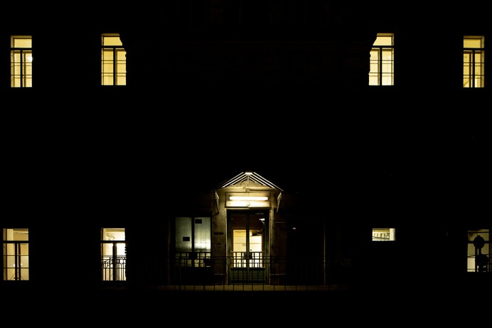 Night Architecture Light Black