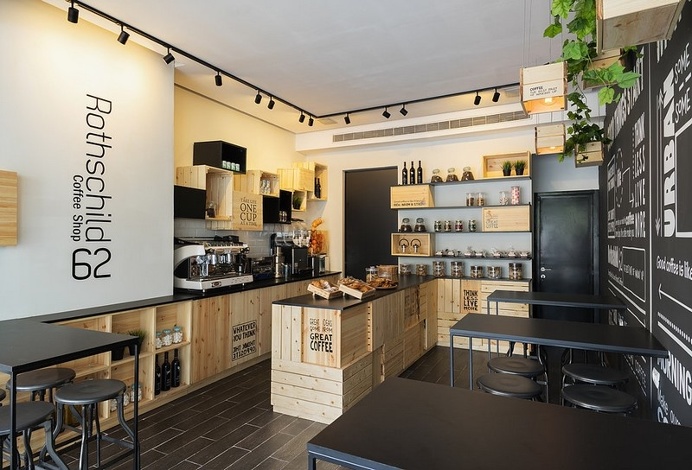 Boutique Coffee Shop by Liat Eliav / Israel