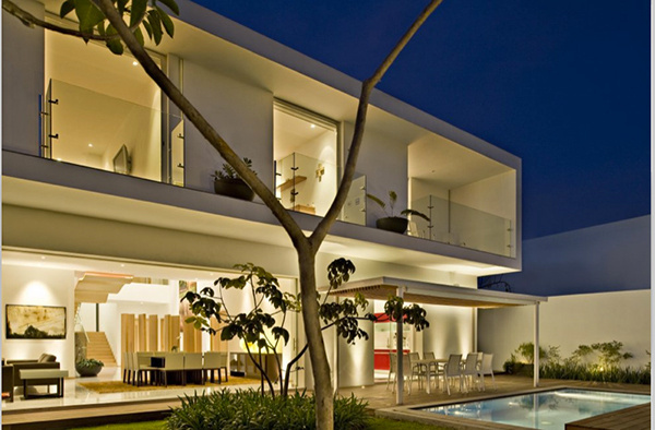 Beautiful ML House Courtyard #architecture