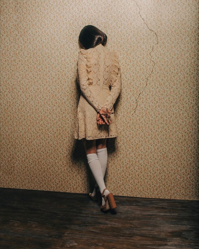 Dreamlike and Conceptual Portrait Photography by Alex Stoddard