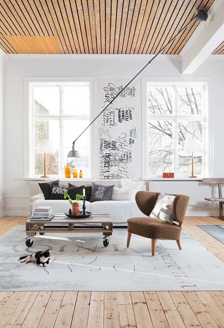 (via La maison d #interior #white #black #clean #brown #minimal #grey