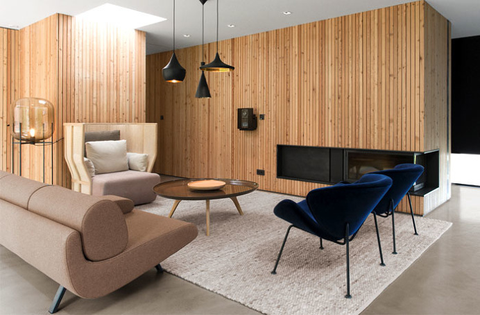 Contemporary Villa in Lyon Suburbs - InteriorZine