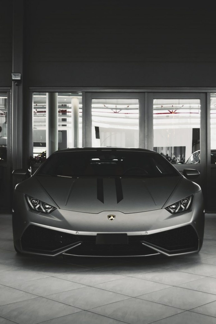 Huracan photo by Reinhart Julian