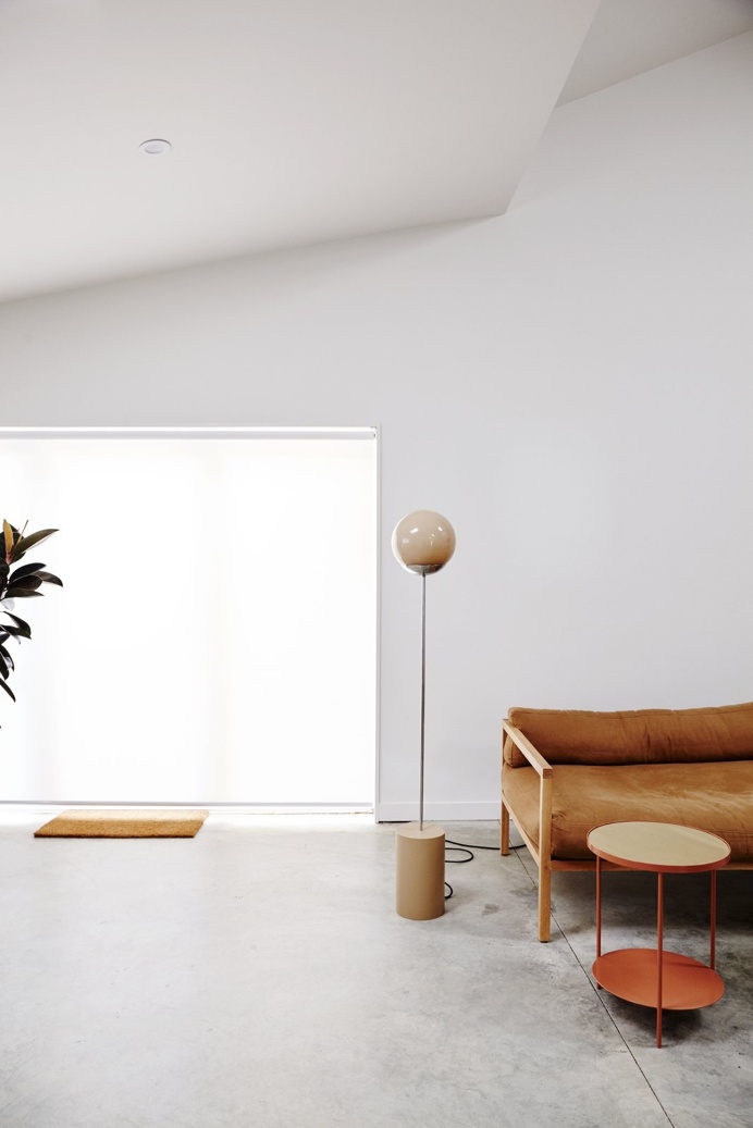 #Contemporary #livingroom. New Zealand home of #DouglasandBec. Photo by #PippaDrummondPhotography.