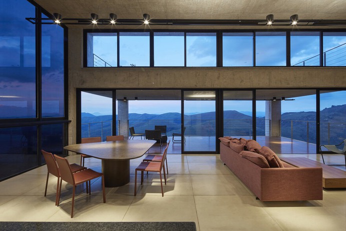 dining room / João Diniz Arquitetura