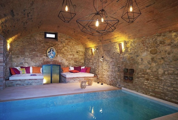 Mazzini House – 21st Century Comforts and Old World Charm