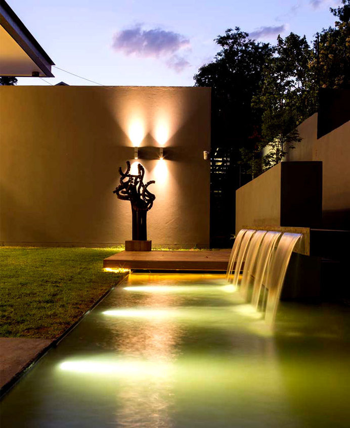 Modern Home that Emanates Luxury and Functionality exotic attractive garden #outdoor #architecture #house