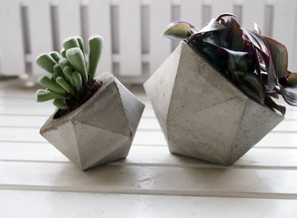 ANGL Modern Concrete Planter #concrete #frauklarer #planter #geometric #concreteplanter