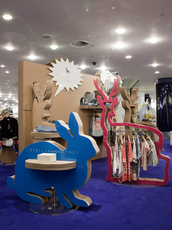 POP UP! Stella McCartney Kids Pop up shop by Giles Miller store design #cardboard