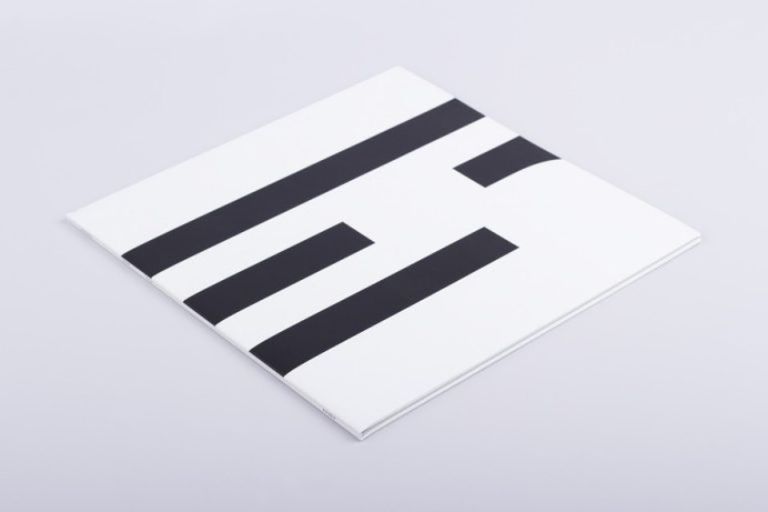 Carsten Nicolai: Raster-Noton | Sgustok Design