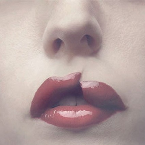 kind of dig this. #lips #what