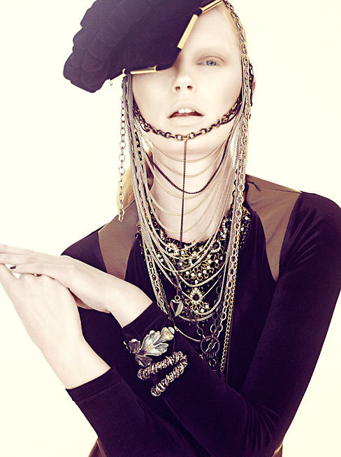 Henrik_Adamsen_Zink_September_2010_08 #fashion #photography