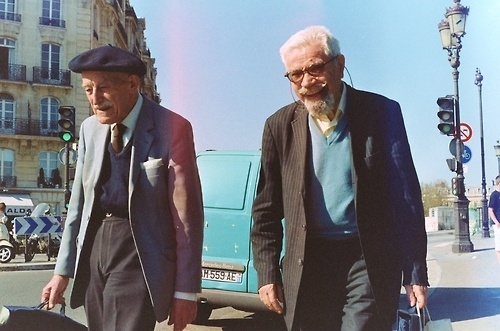 http://off-the-wall-b.tumblr.com/ #france #old #men