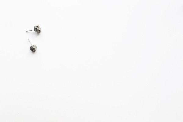 Pyrite Earrings || PARALLEL PULSE #raw #pyrite #studs #pulse #design #earrings #jewelry #parallel