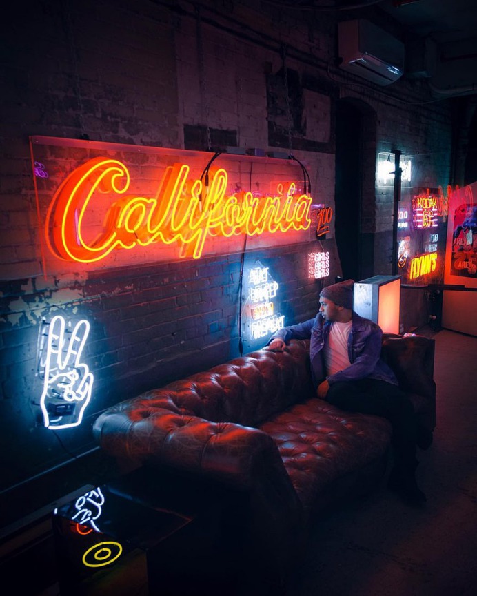 Moody and Cinematic Street Photography by Daniel Kraken