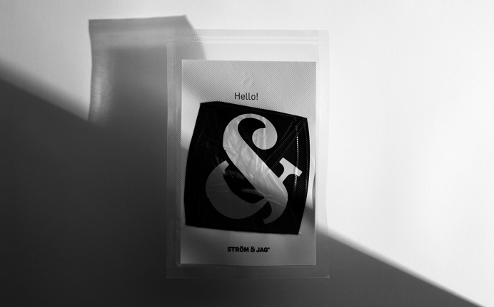 Vacuum sealed beach ball #ball #packaging #vacuumseal #black
