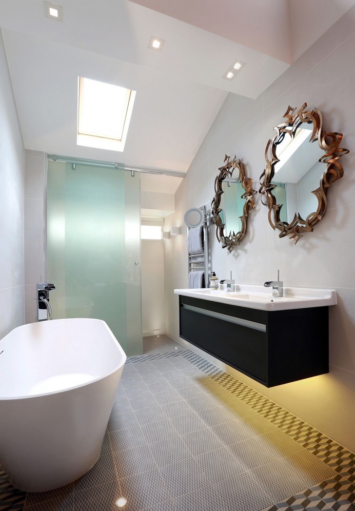 Southwood House in London / LLI Design