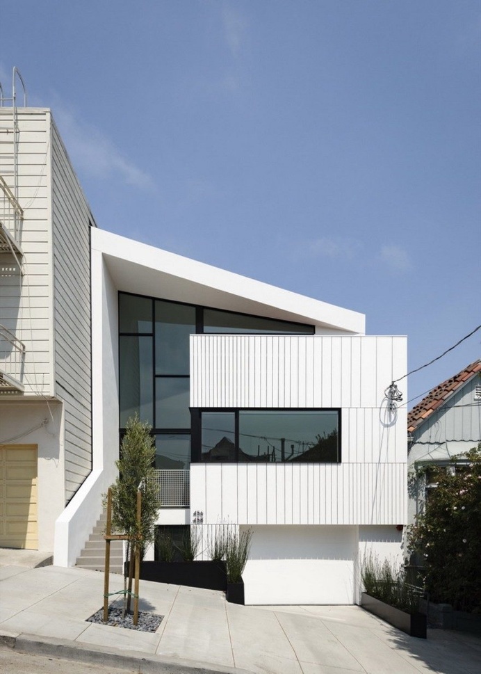 A Loft-Style House With an Interior Space That Feels Light, Airy and Spacious