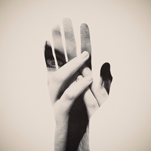 bakmaya değer. #eyes