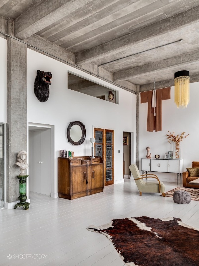 Spacious apartment with industrial and retro features