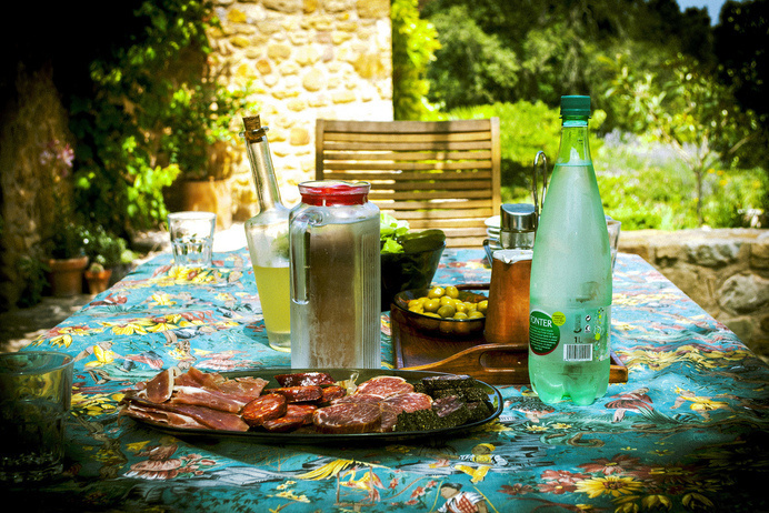 Catalonia table | Flickr - David Walby #elderflower #david #food #meats #walby #catalonia #table #wall-b