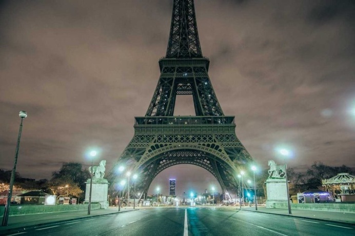 Desert in The City: Long Exposure Night Photography by Genaro Bardy
