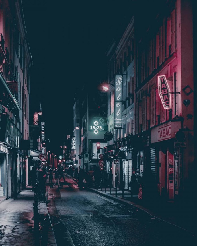 Aesthetics and Cyberpunk Street Photography by Nick Alfonso