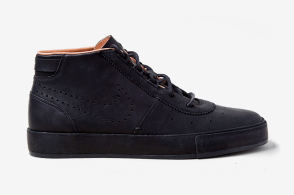 tech_spec: Photo #shoe #black