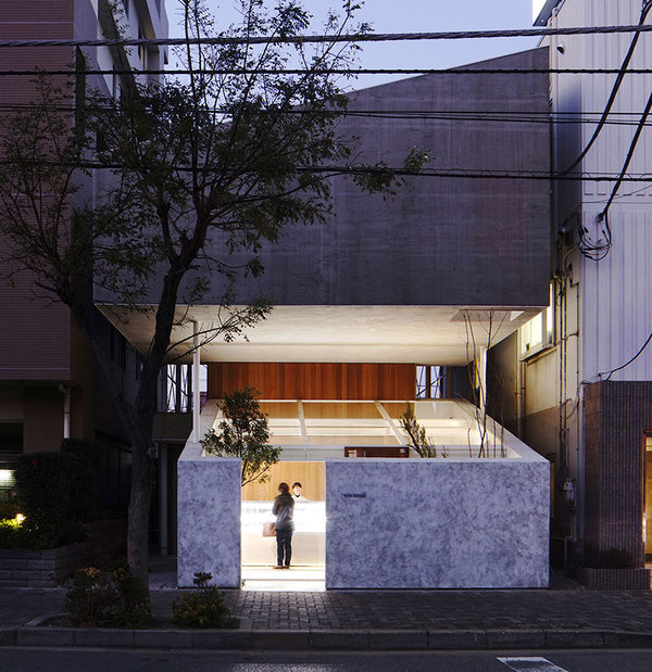 yuko nagayama stacks the katsutadai residence over a pastry shop #shop #pastry