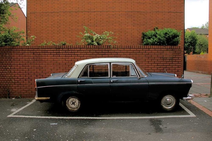 England: Beautiful Street Photography by Valeria Ranalli