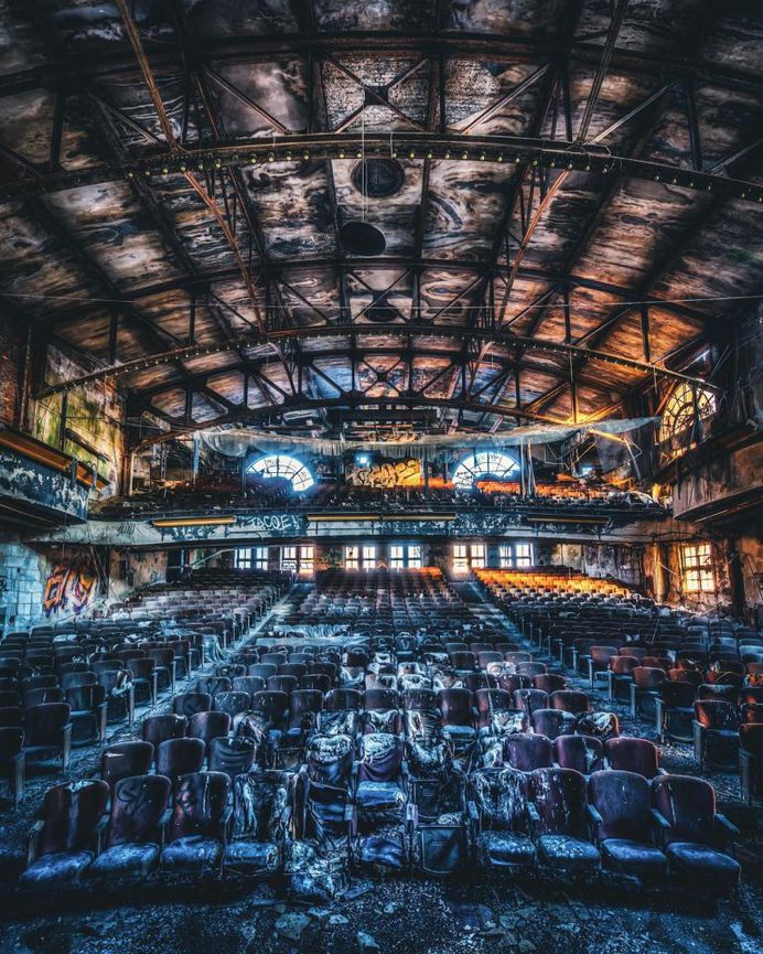 Abandoned Buildings Across America: Photography by Jayson Cassidy