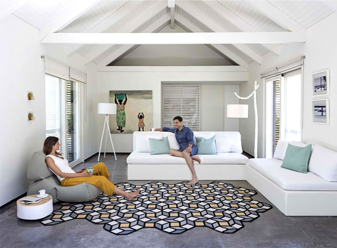 Visual Effects and Geometric Puzzle in the Latest GAN Kilim Collection - InteriorZine #floor #rugs #carpets