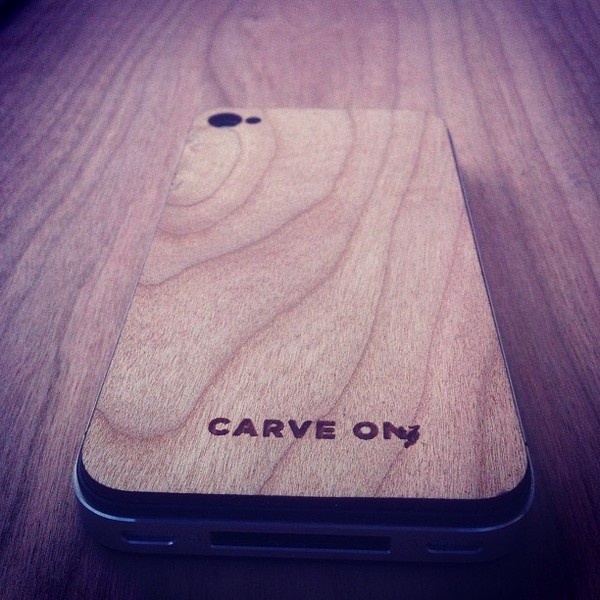 Cherry-wood iPhone cover for sale at CarveOn.com #apple #cover #wood #iphone #craft #art #carveon