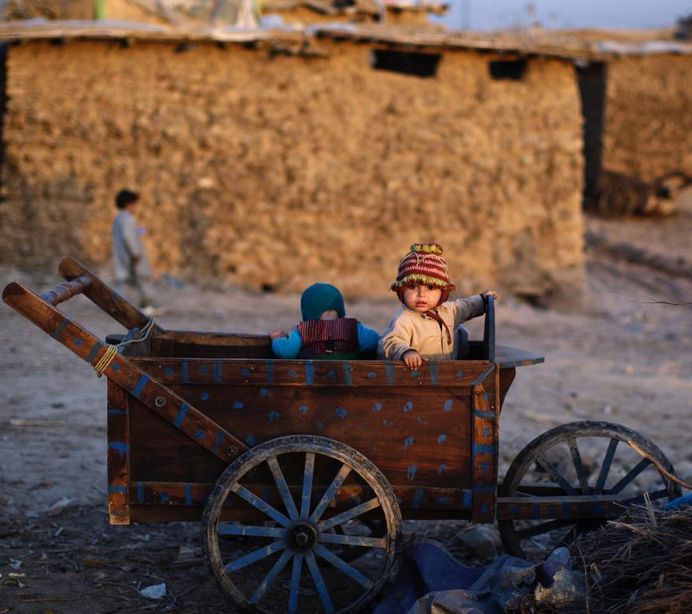 Afghan Refugee Children in Pakistan: Photojournalism by Muhammed Muheisen