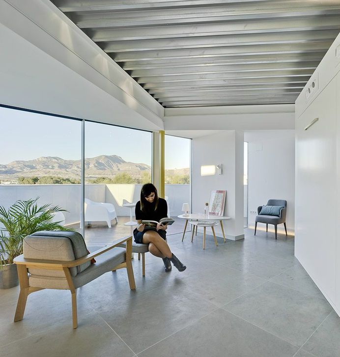 Minimalist Light-Flooded Attic Apartment in Alicante, Spain 8