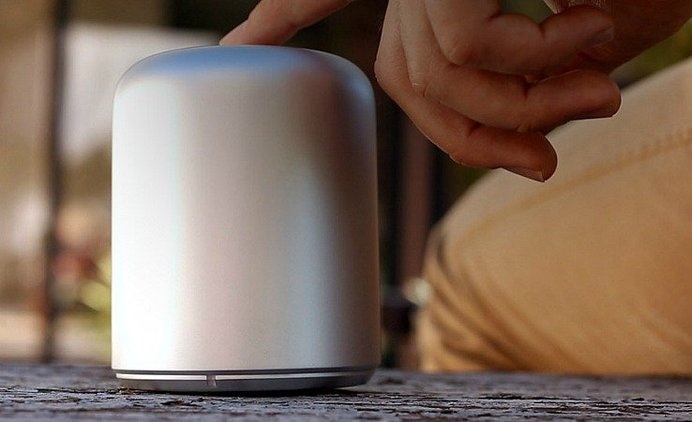 The HiddenRadio2 offers an exceptional sound system contained in a covert speaker that is in tune to your lifestyle and surpasses market sta