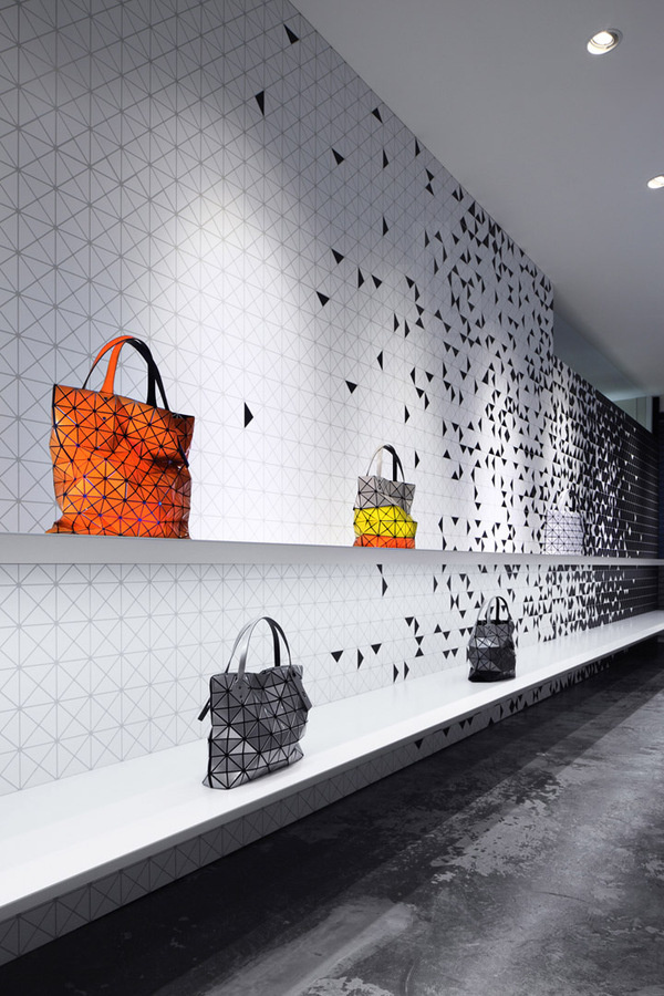 Louis Vuitton Visual Merchandising on Behance