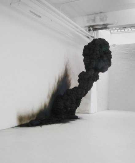 traPp.jpg (500×601) #installation #black #smoke