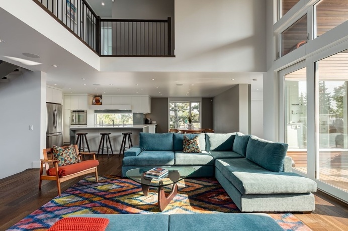 Beautiful 2-Storey Home
