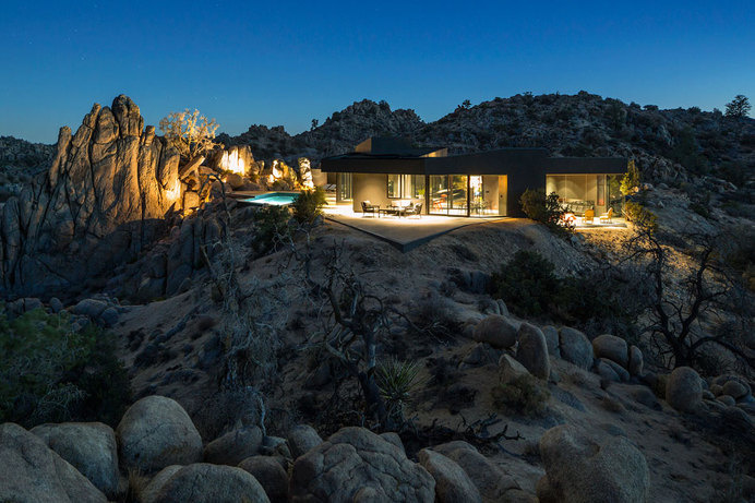 Black Desert House - Oller & Pejic and Marc Atlan Design Company - www.homeworlddesign (15) #architecture #house #home