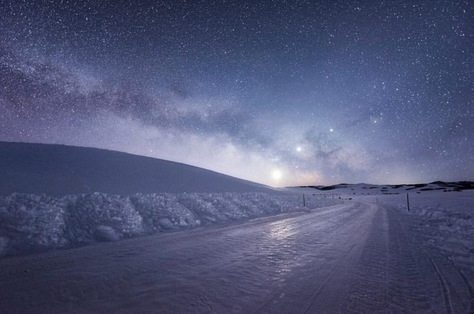 Magnificent Milky Way and Astrophotography by Dylan Knight
