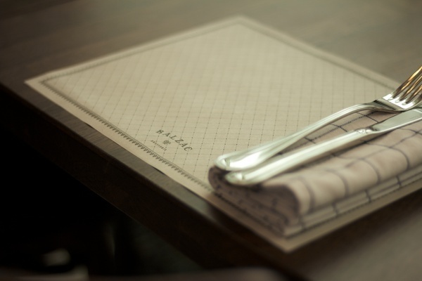Balzac Brasserie on the Behance Network #paper