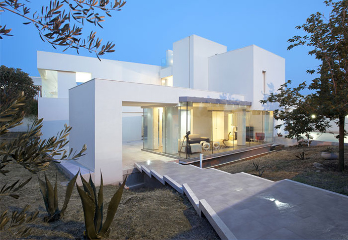L-shaped Family House - #architecture, #house, #home, #decor,